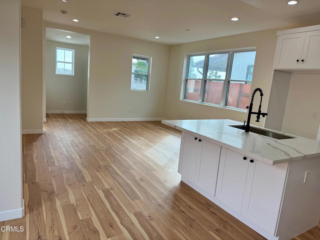 Fremont Square - 0334 - Residential Lease