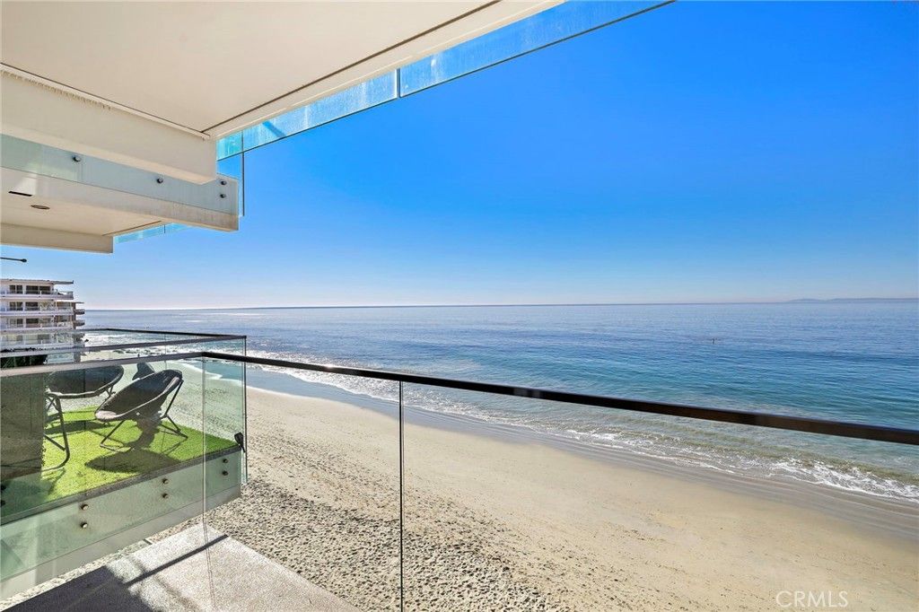 Photo of 609 Sleepy Hollow Lane #15, Laguna Beach, CA 92651 (MLS # LG26011347)