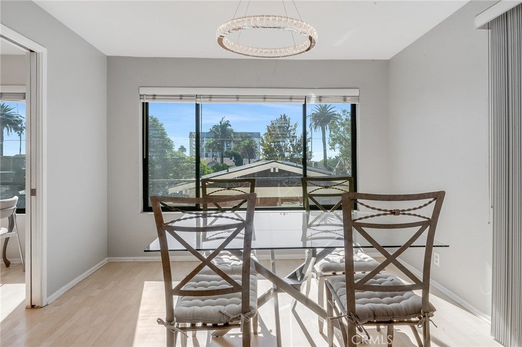 2538 E 2nd
