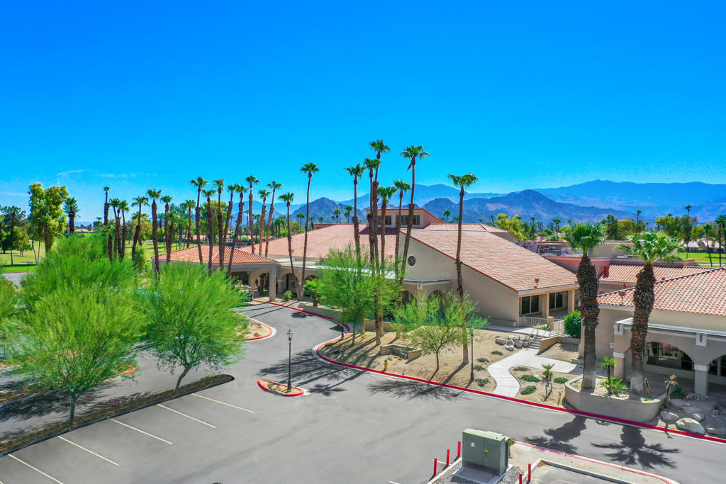 40498 Bay Hill Way