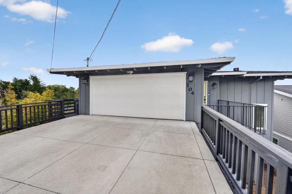 104 Vista Mar Court