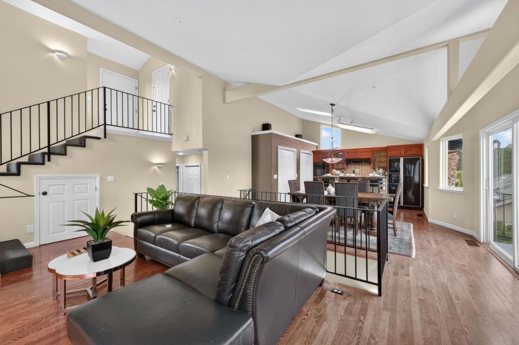 104 Vista Mar Court