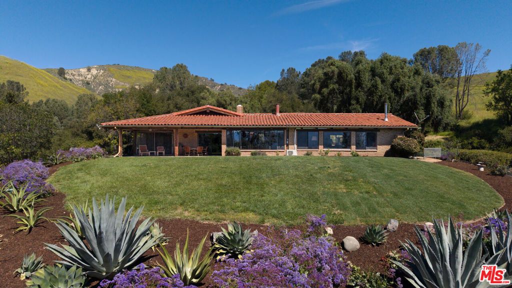Photo of 2160 Rambling Oaks Road, Santa Ynez, CA 93460 (MLS # 26670597)