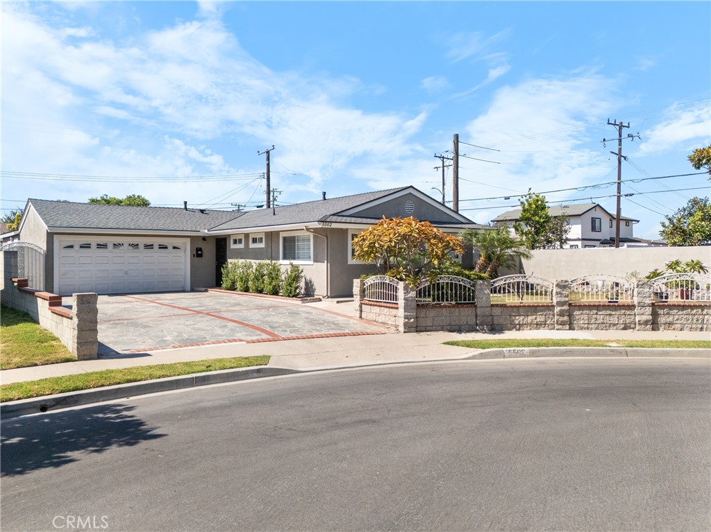 5502 Kanel Circle