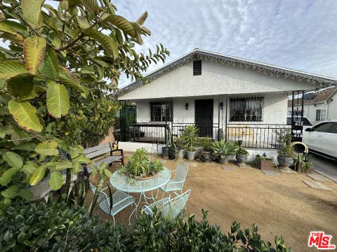 Photo of 614 Eastmont Avenue, Los Angeles, CA 90022 (MLS # 26876577)