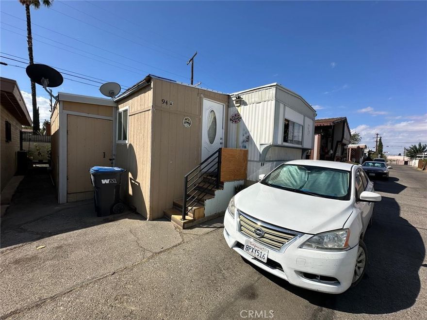 Move-in ready and full of potential! A great opportunity to own a well-kept mobile home in a convenient location. Schedule showing today!