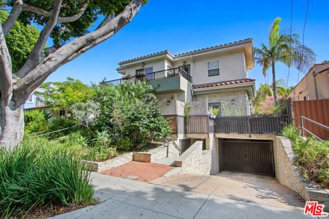 Photo of 2013 21st Street #105, Santa Monica, CA 90404 (MLS # 26670075)