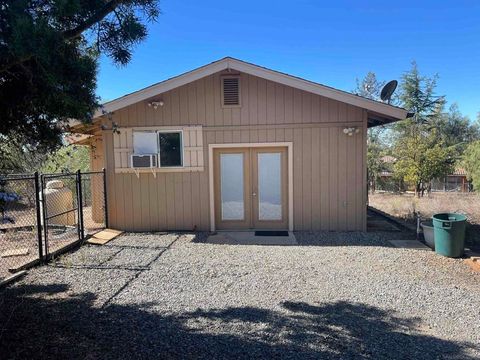 Photo of 31330 Oak Glen Ln Ln, Valley Center, CA 92082 (MLS # 250045844SD)