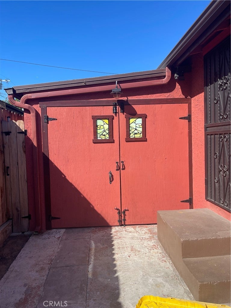 657 W 66 Street