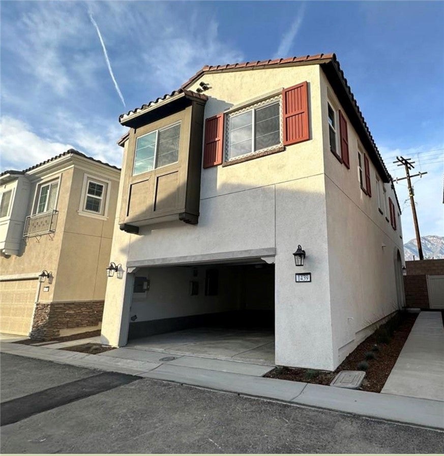 1439 Prairie Rose Ln