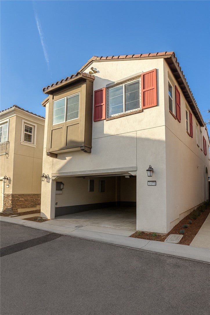 1439 Prairie Rose Ln
