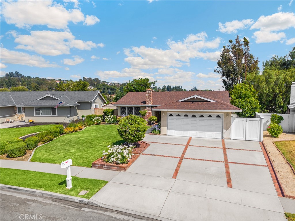 1110 Mariposa Drive