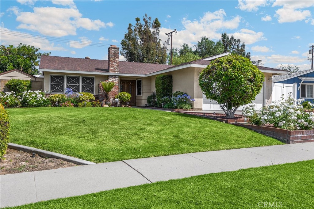 1110 Mariposa Drive