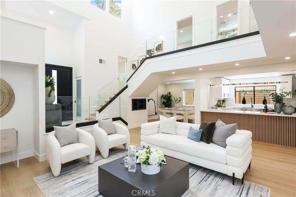 24802 Forest Knoll