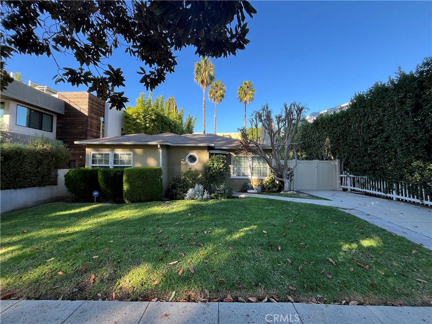 Desirable Sherman Oaks location, South of the Blvd! Amenities include: single-story floorplan w/2BR + 1.5BA + almost 1200 SQF; living room; formal dining area; eat-in kitchen w/appliances included (refrigerator, stove/oven + dishwasher); in-unit laundry w/utility sink, washer + dryer provided; backyard w/citrus tree + sprinkler system; gardener included; detached bonus space; driveway parking; EV car charger; pets considered w/owners approval + additional deposit.
