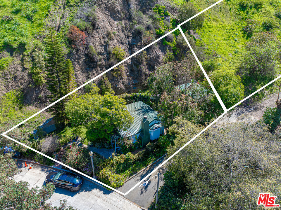 1418 lindacrest drive