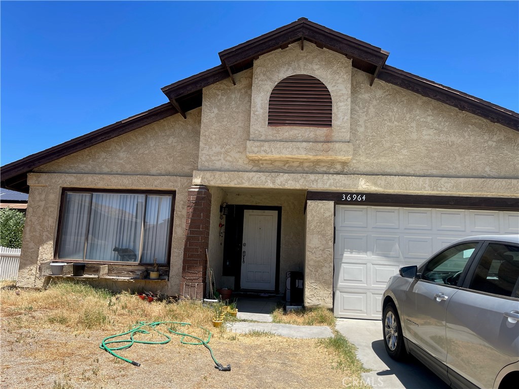 This home is located close to shopping and is a very nice residential neighborhood. It is close to the 138 and 14 freeways, also the train station making it ideal for commuters. This home does need some TLC and has great potential.