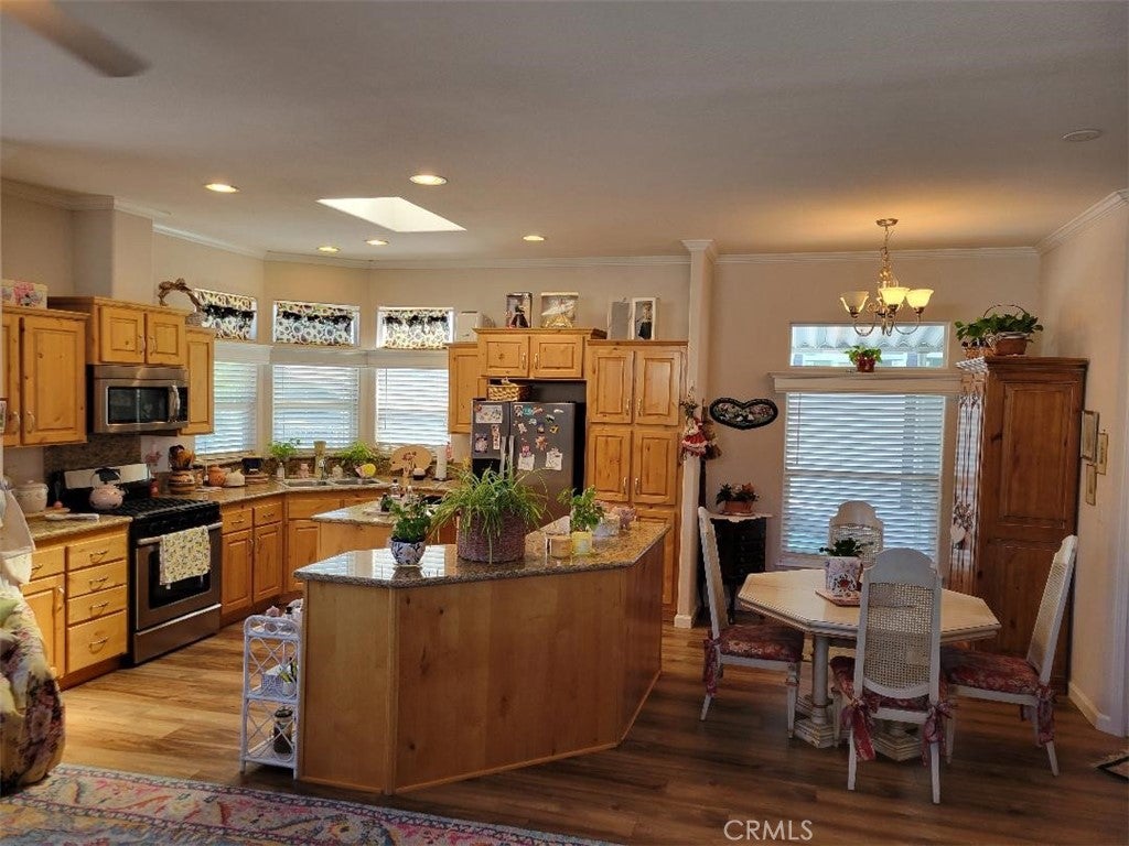 7 Dorchester