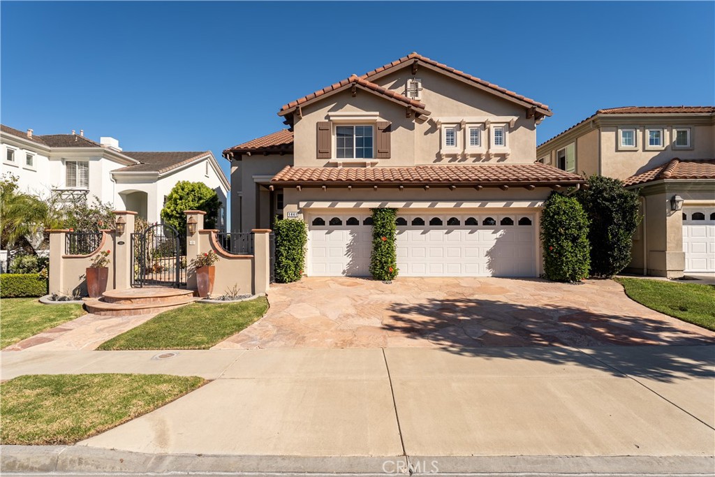 1441 High Bluff