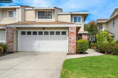 Photo of 1111 Crest Ridge Ln LN, Concord, CA 94521 (MLS # 41145791)