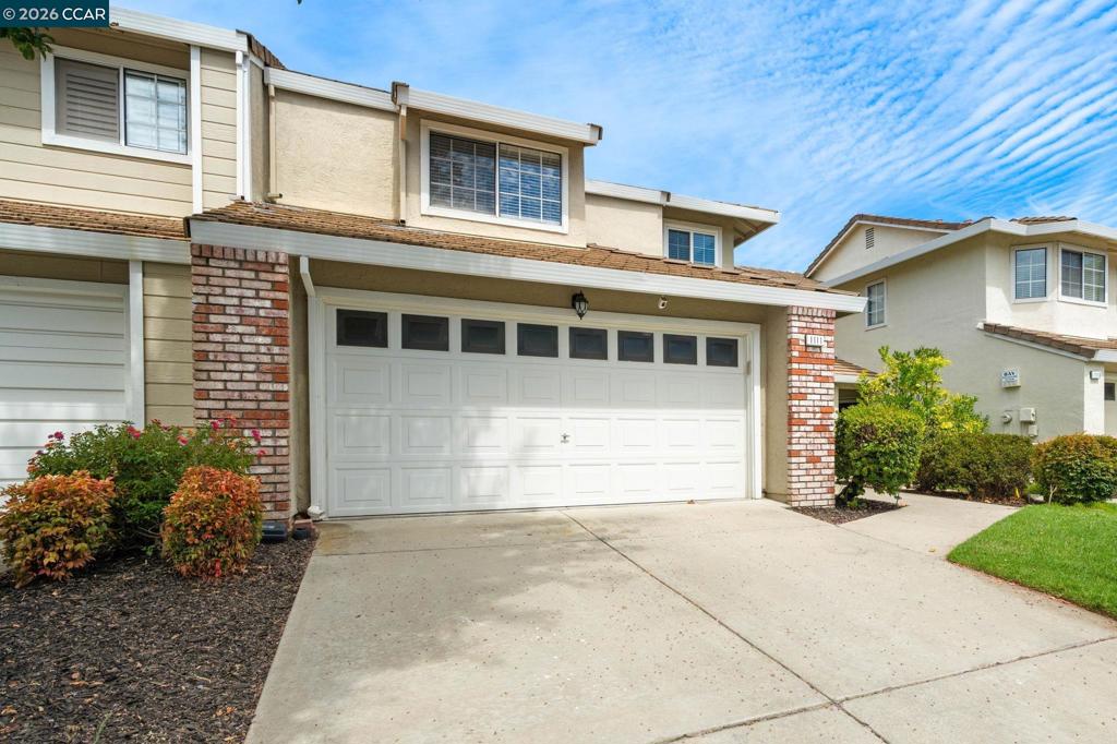 1111 Crest Ridge Ln