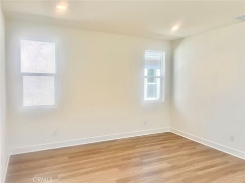 Tiny photo for 407 Belair Walk, Ventura, CA 93004 (MLS # OC26051185)