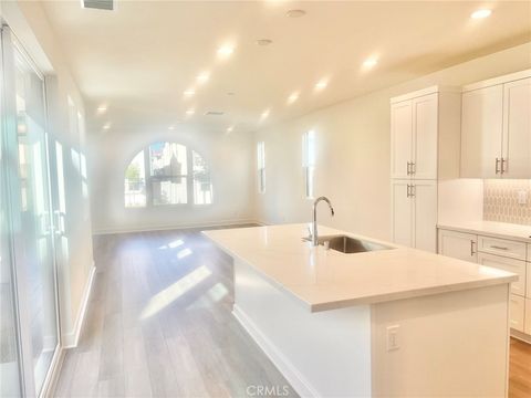 Tiny photo for 407 Belair Walk, Ventura, CA 93004 (MLS # OC26051185)