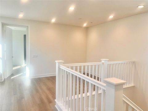 Tiny photo for 407 Belair Walk, Ventura, CA 93004 (MLS # OC26051185)