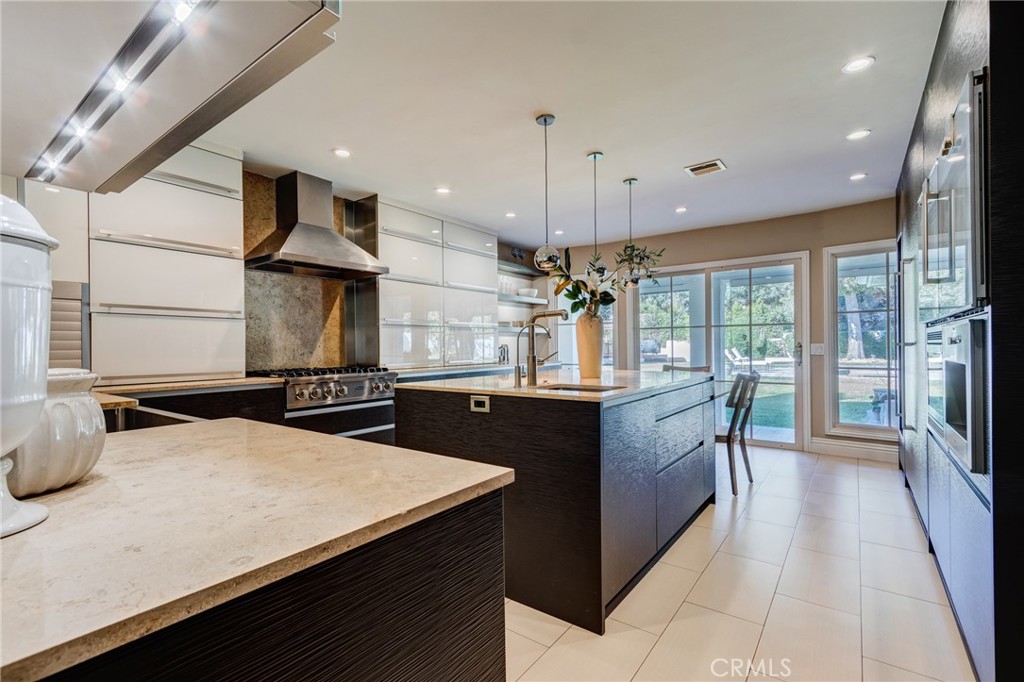 1403 Pasqualito Drive