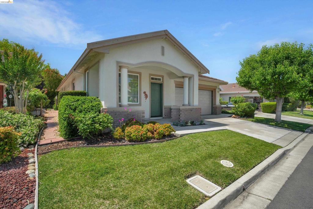 1436 Bismarck Ln
