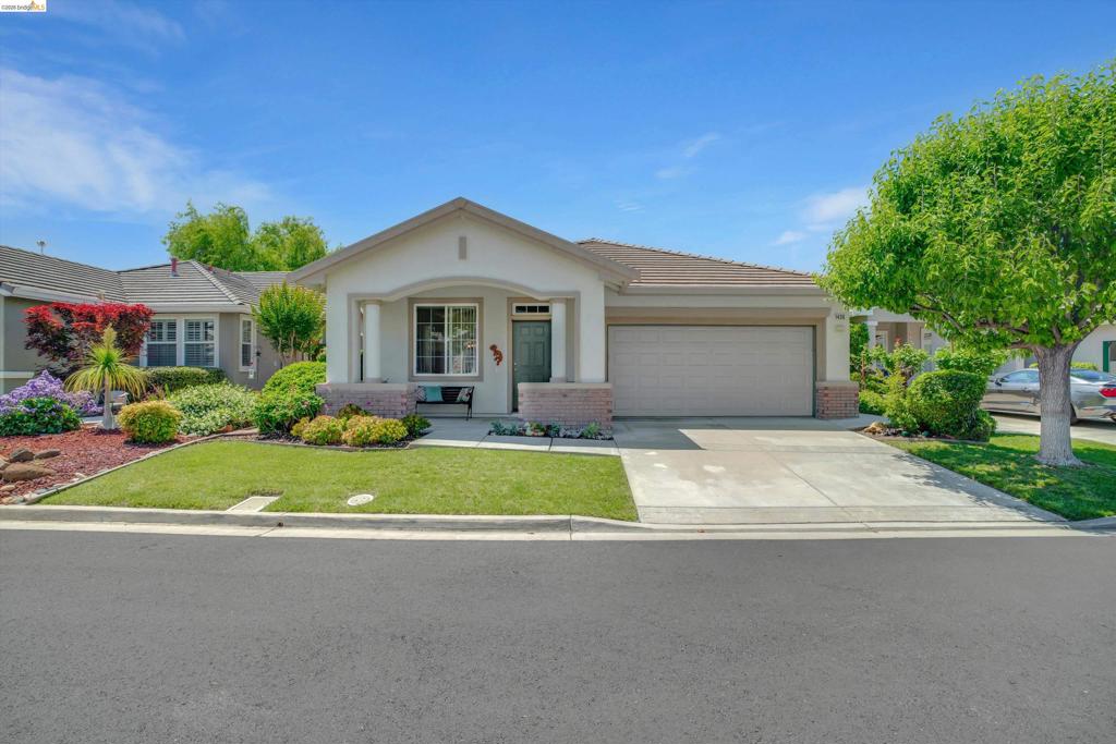 Photo of 1436 Bismarck Ln LN, Brentwood, CA 94513 (MLS # 41134021)