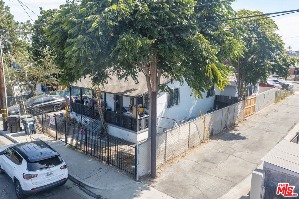 7408 Elsie Street