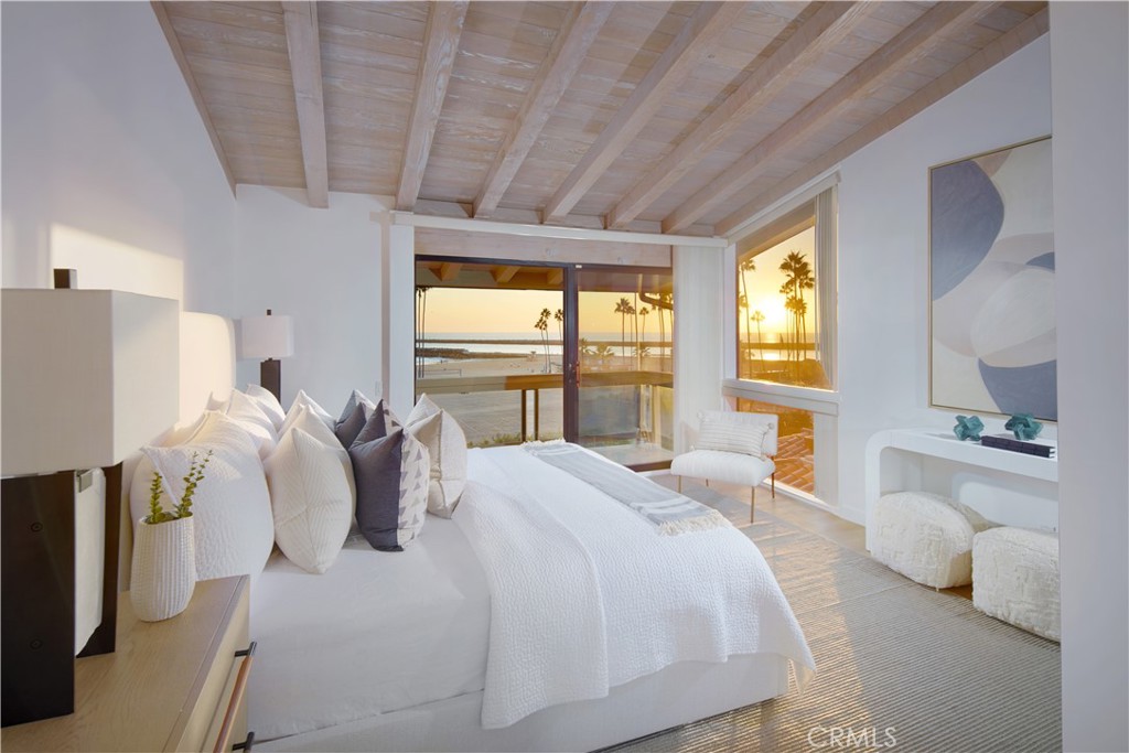 Corona del Mar South of PCH (CDMS) - Residential