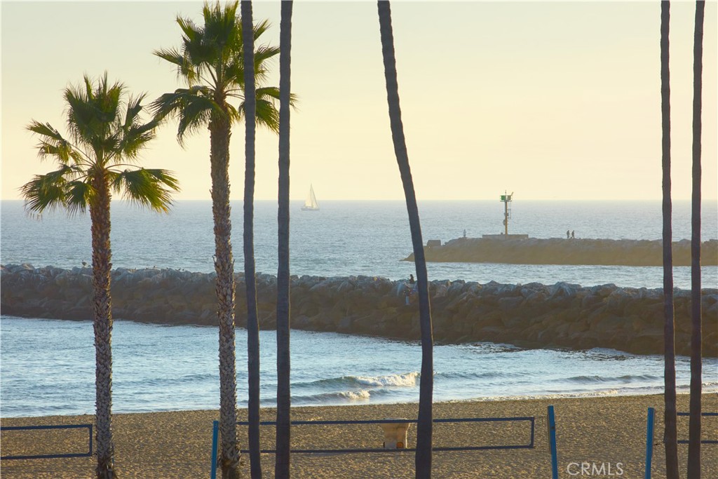 Corona del Mar South of PCH (CDMS) - Residential