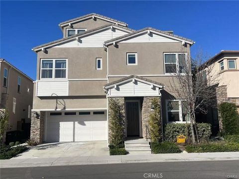 Photo of 551 Serrano Summit Dr, Lake Forest, CA 92630 (MLS # OC26051926)