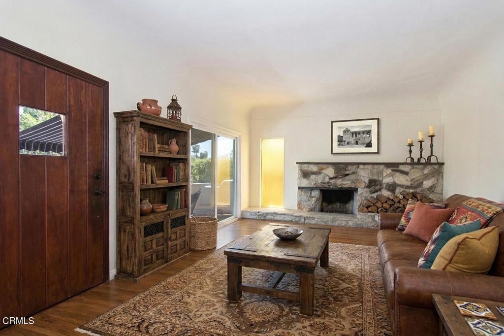 3109 Poplar Boulevard