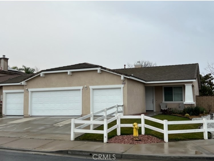 13593 Gray Hawk Court