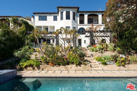 Photo of 2232 Moreno Drive, Los Angeles, CA 90039 (MLS # 26834803)