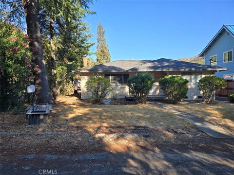 Photo of 9805 Diane Ln, Upper Lake, CA 95485 (MLS # LC26234171)