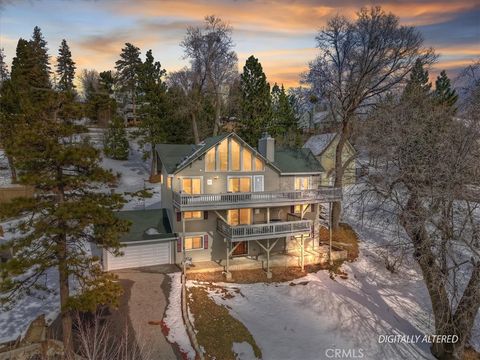 Photo of 27814 North Bay Rd, Lake Arrowhead, CA 92352 (MLS # IG26038609)