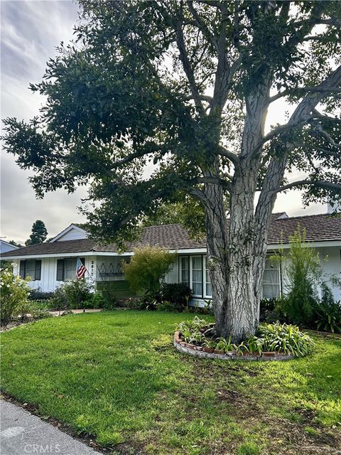 Photo of 2617 Via Rivera, Palos Verdes Estates, CA 90274 (MLS # PV25272519)
