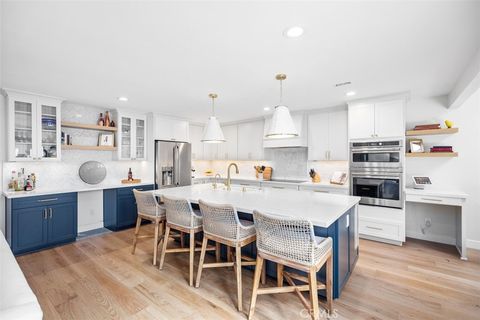 2346 Via Mariposa W C Laguna Woods CA 92637