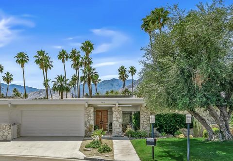 2489 Playa Circle Palm Springs CA 92264