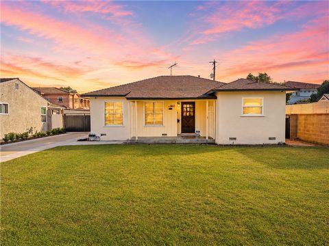 Photo of 8614 Lubec ST, Downey, CA 90240 (MLS # DW26120775)