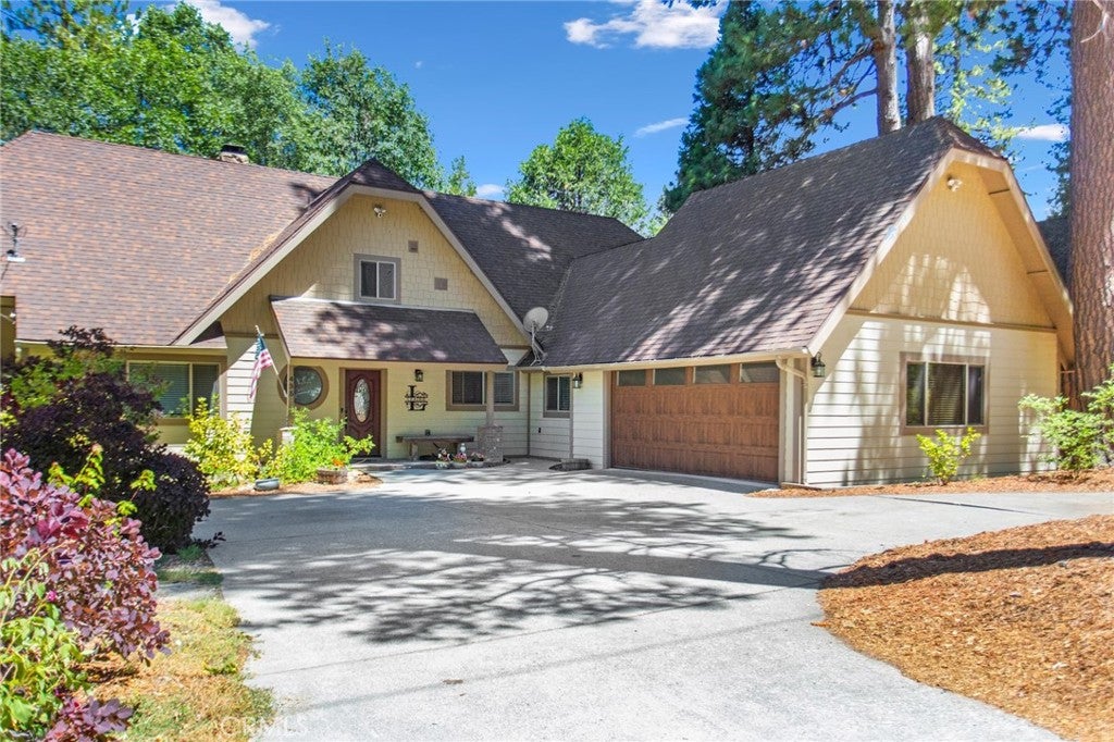 435 Riviera Drive