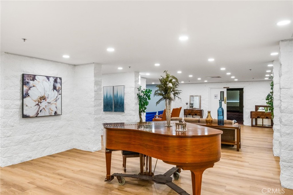 Leisure World (LW) - Residential Lease