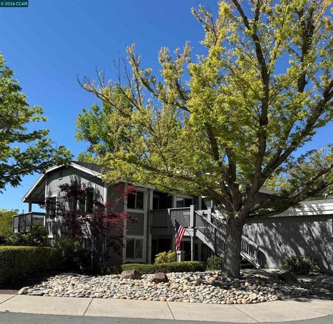 Photo of 896 Terra California Dr #1, Walnut Creek, CA 94595 (MLS # 41129622)