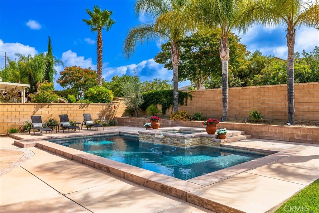 43922 Country Ridge Court