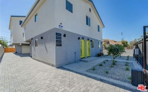 Photo of 1348 E Vernon Avenue #1346, Los Angeles, CA 90011 (MLS # 26649721)