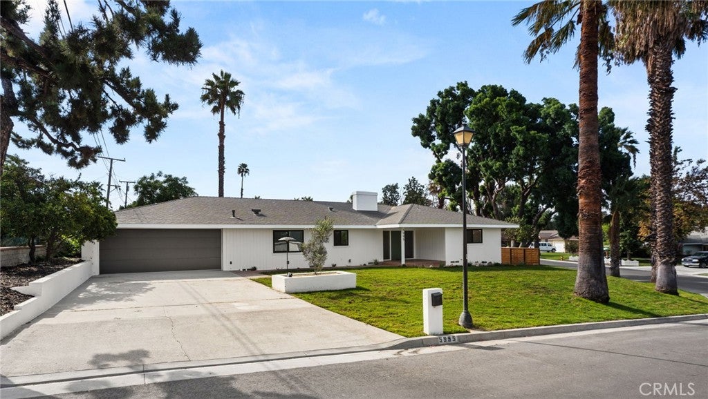 5995 Londonderry Drive